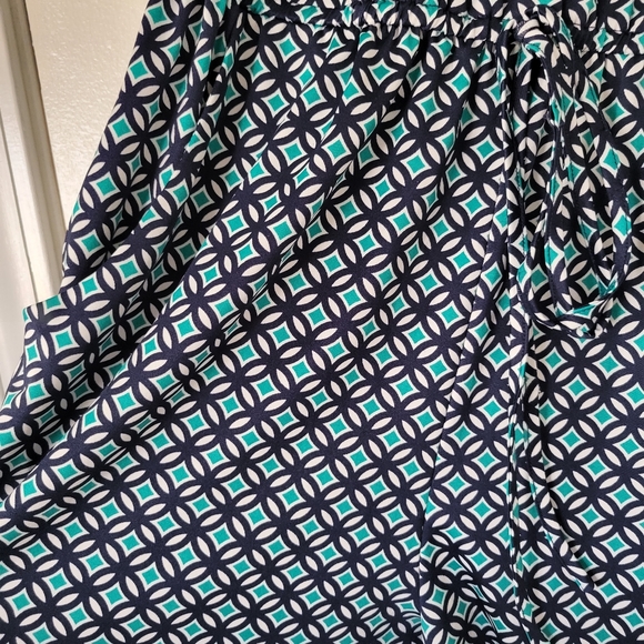 Jessica Howard Romper, size Medium - Picture 2 of 3